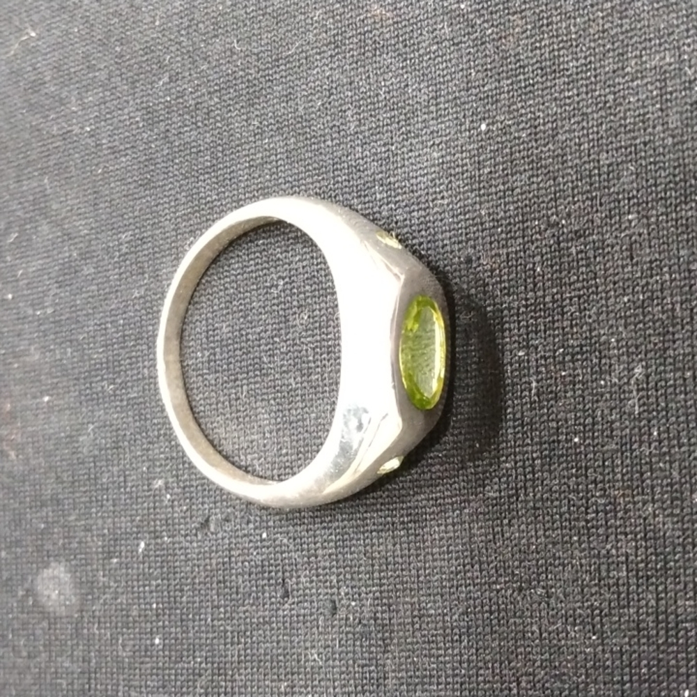 Emerald Lady Ring - image 4